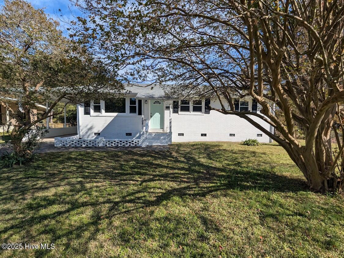 208 Sunset Road Jacksonville, NC 28546 - Photo 1 of 23 Front