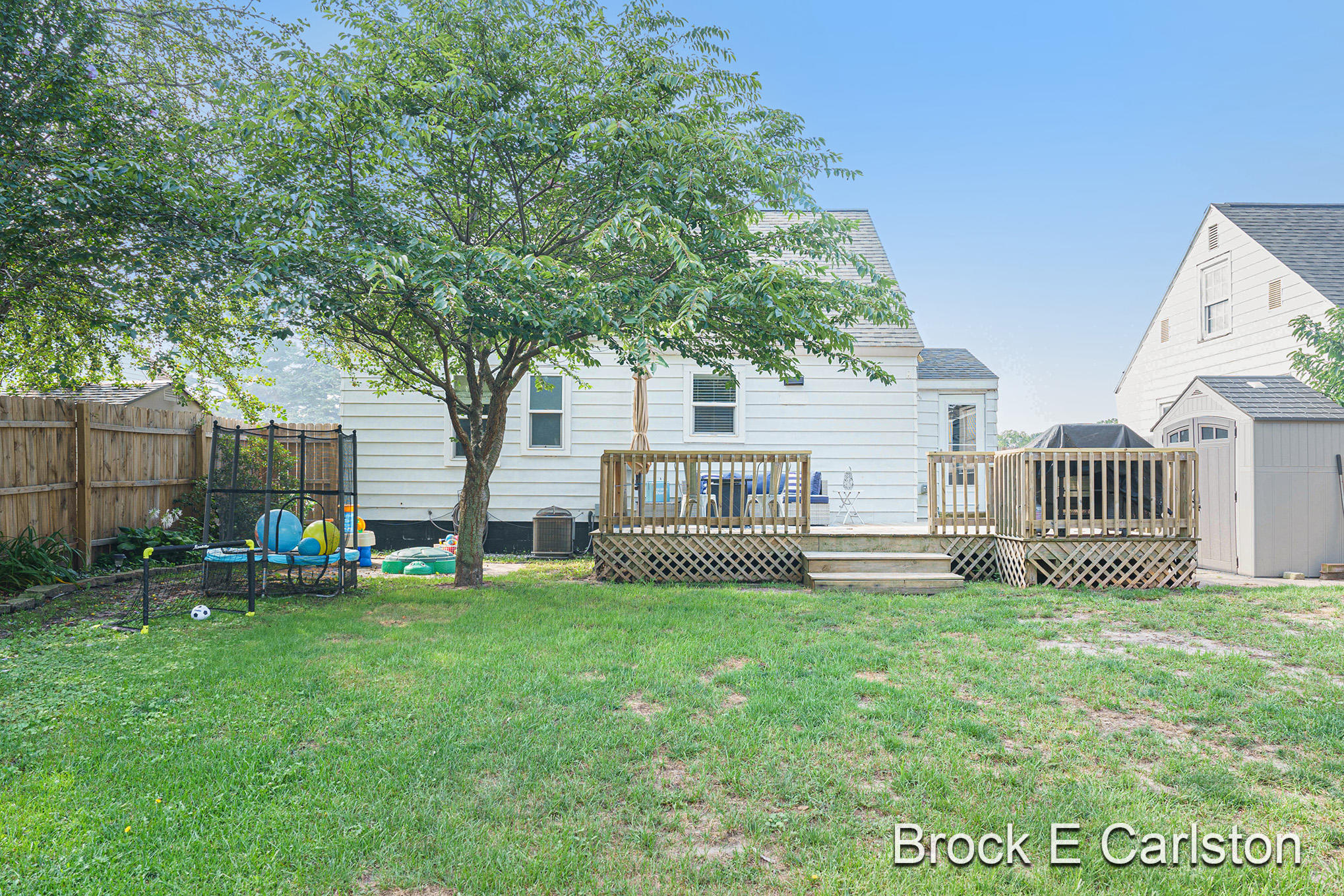 1358 Greenwich Road Muskegon, MI 49441 - Photo 33 of 38 DSC09564