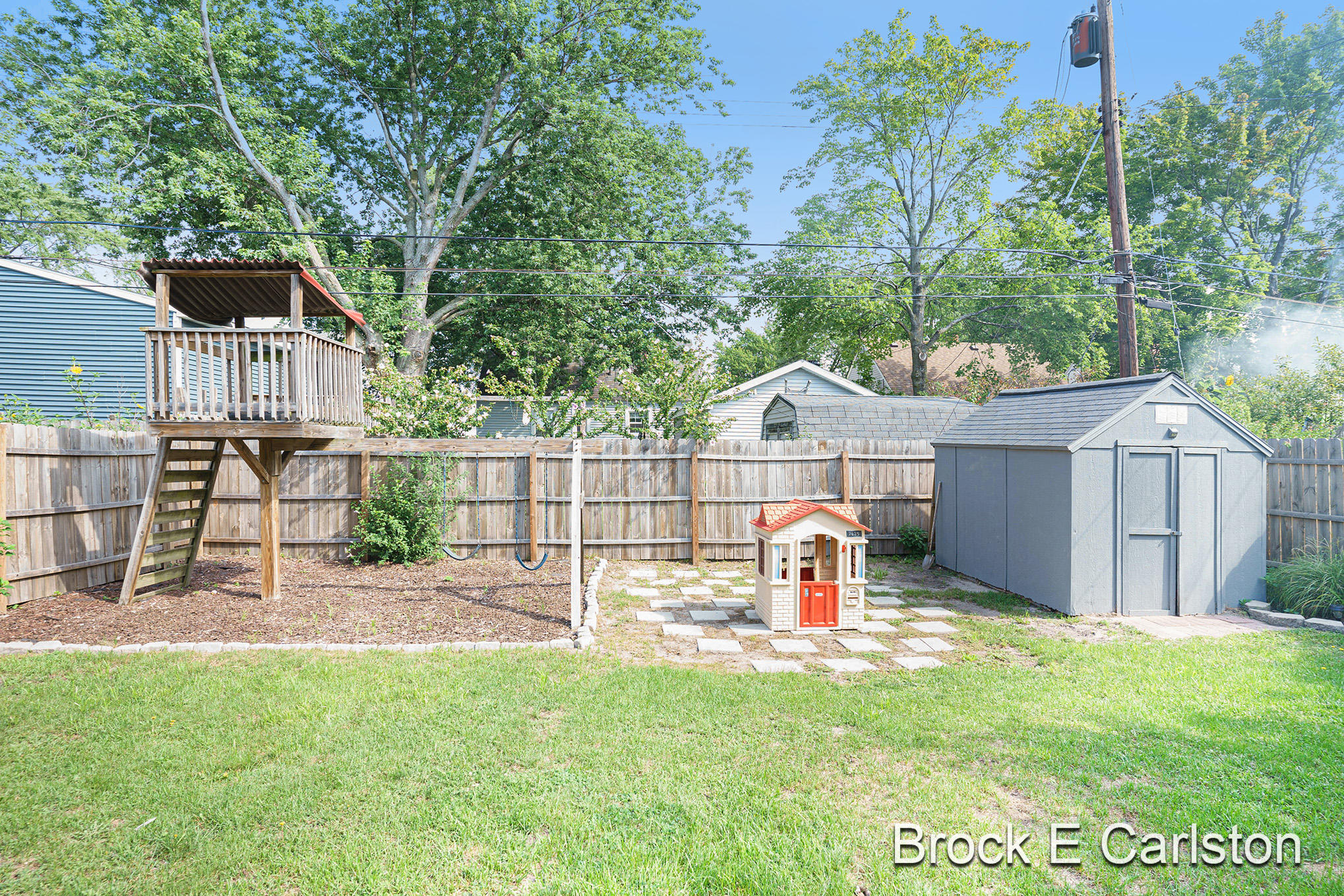 1358 Greenwich Road Muskegon, MI 49441 - Photo 35 of 38 DSC09566