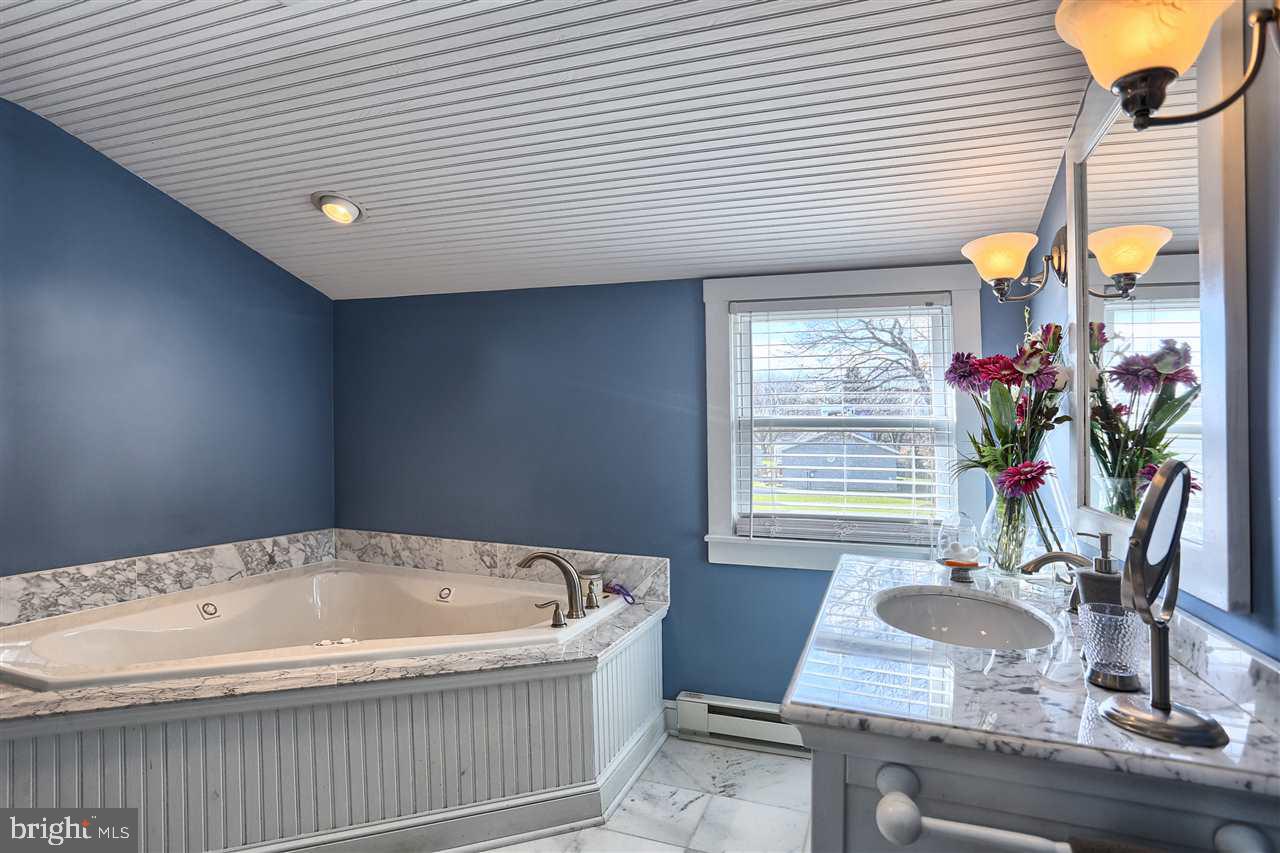 181 Ridge Hill Road Mechanicsburg, PA 17050 - Photo 14 of 25 Gallery Image 14