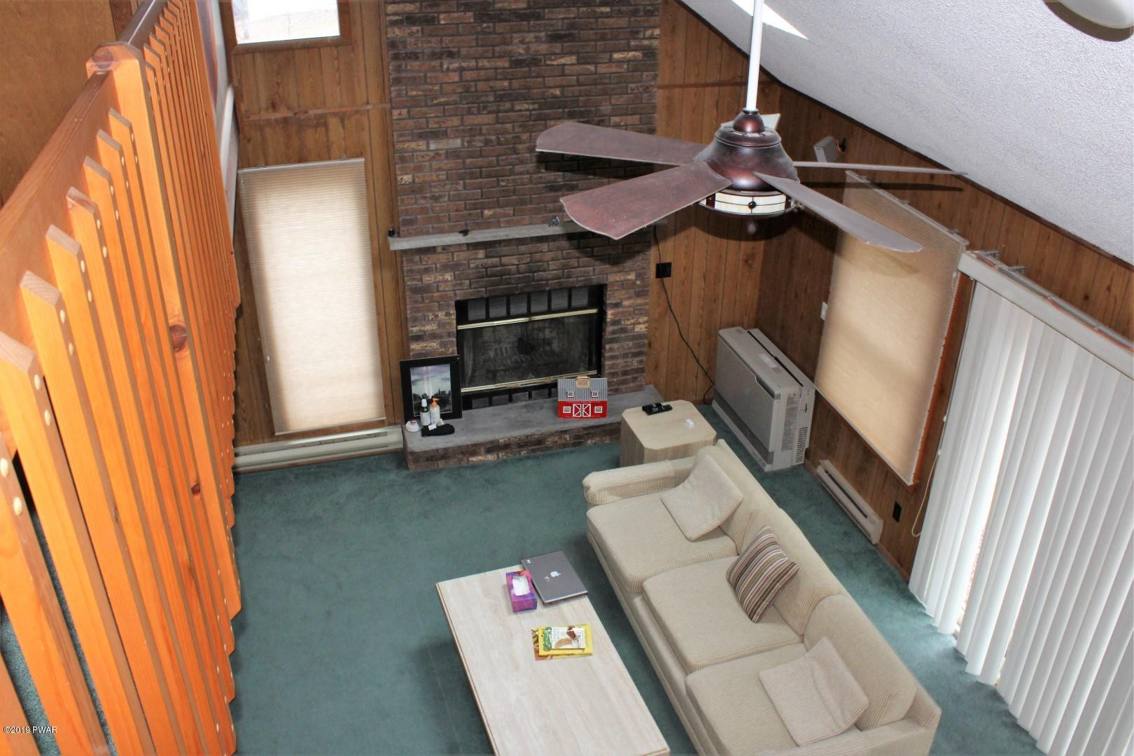 2565 Oak Road Lake Ariel, PA 18436 - Photo 8 of 23 8-LIVING ROOM