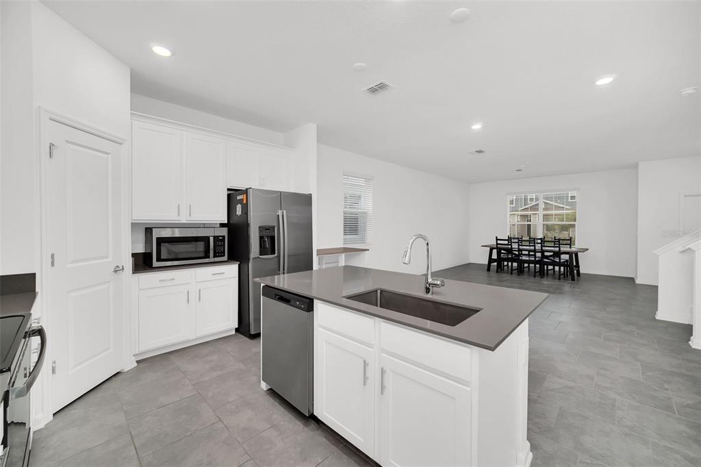 16435 Parable Way Winter Garden, FL 34787 - Photo 7 of 35