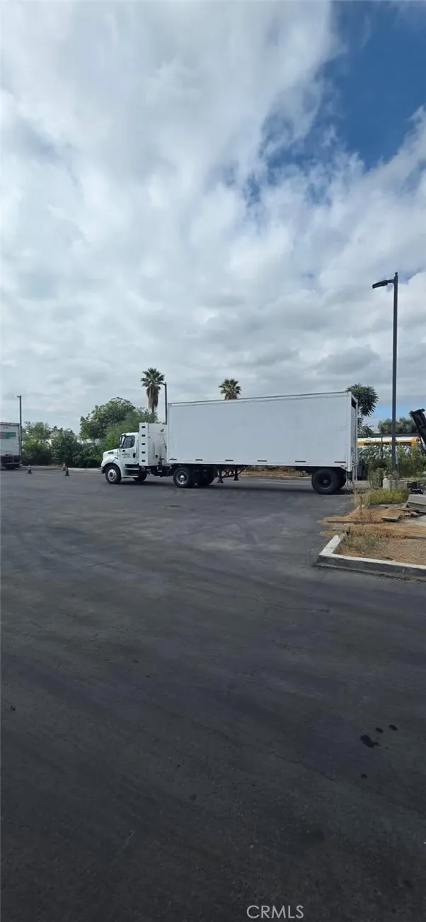 781 East Santa Fe Street San Bernardino, CA 92408 - Photo 2 of 4 a view of a ocean beach