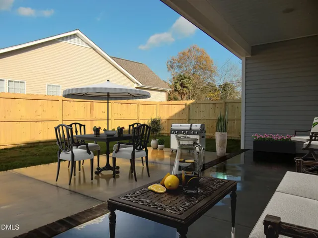 a view of outdoor space