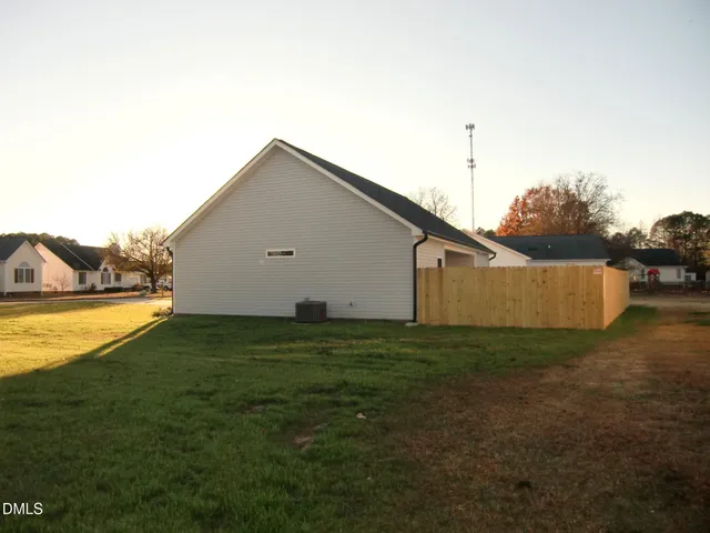 a house view with a outdoor space