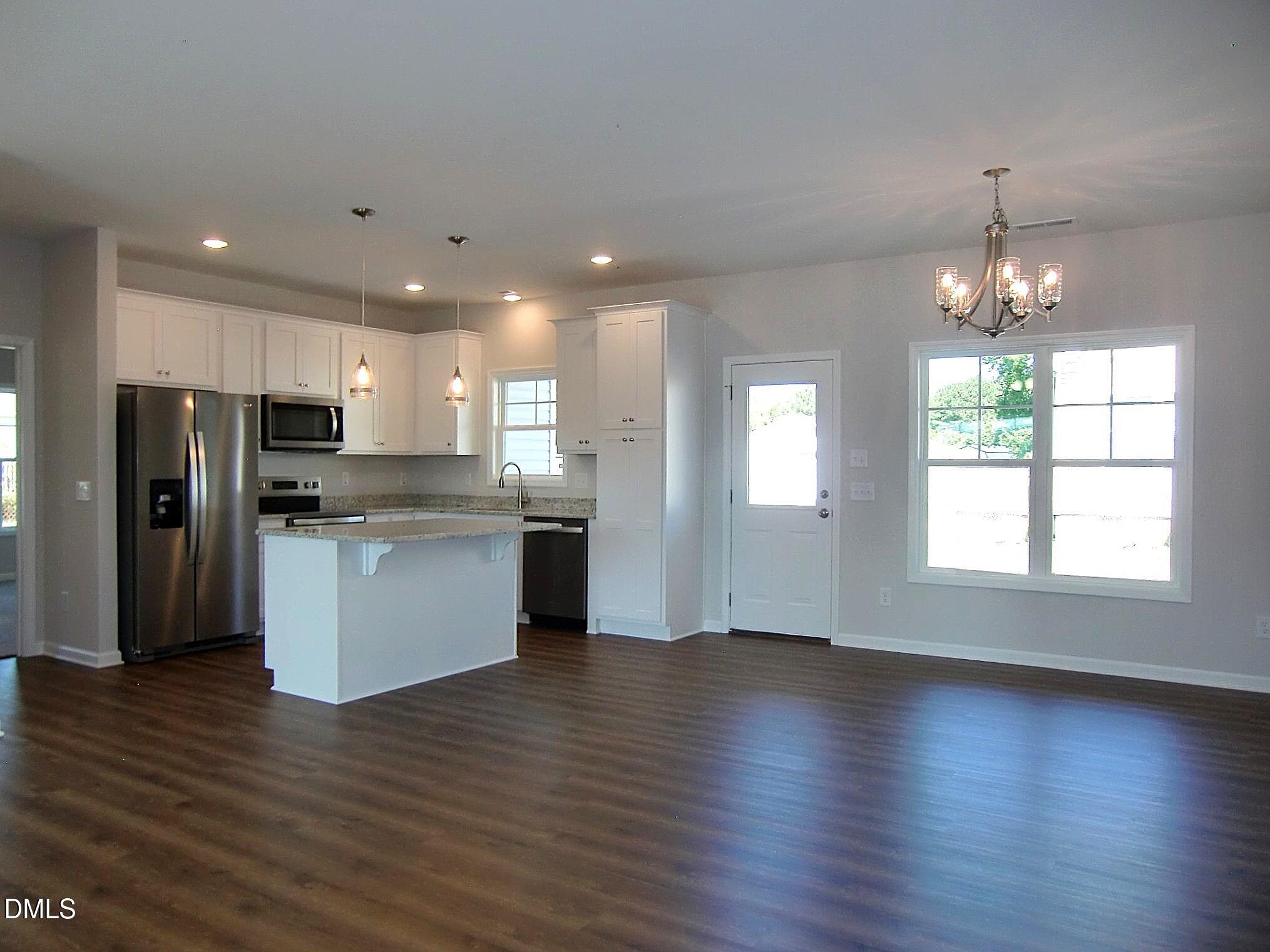 100 Covington Lane Dunn, NC 28334 - Photo 40 of 61 Kitchen, Dining