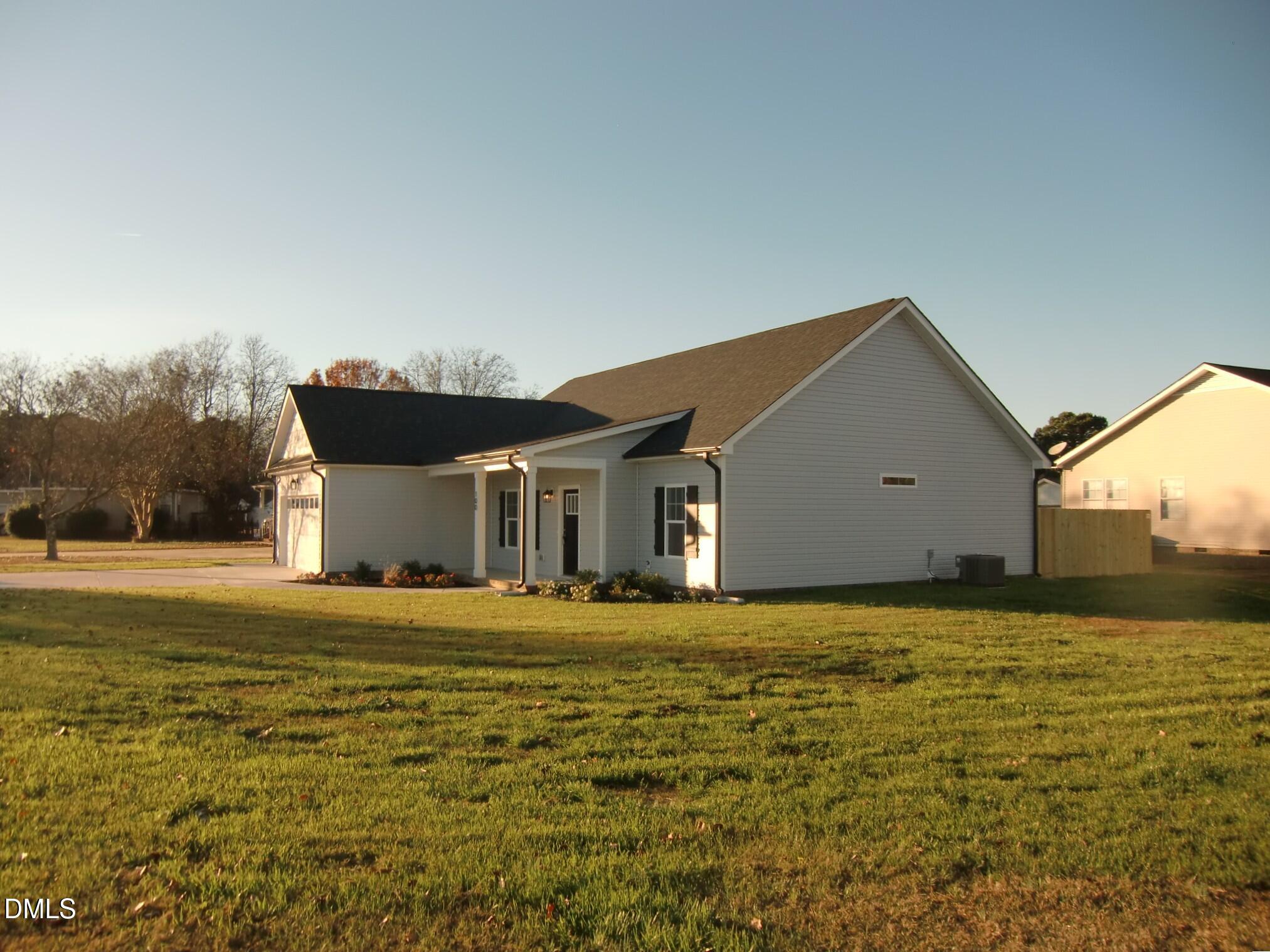 100 Covington Lane Dunn, NC 28334 - Photo 9 of 61 Exterior