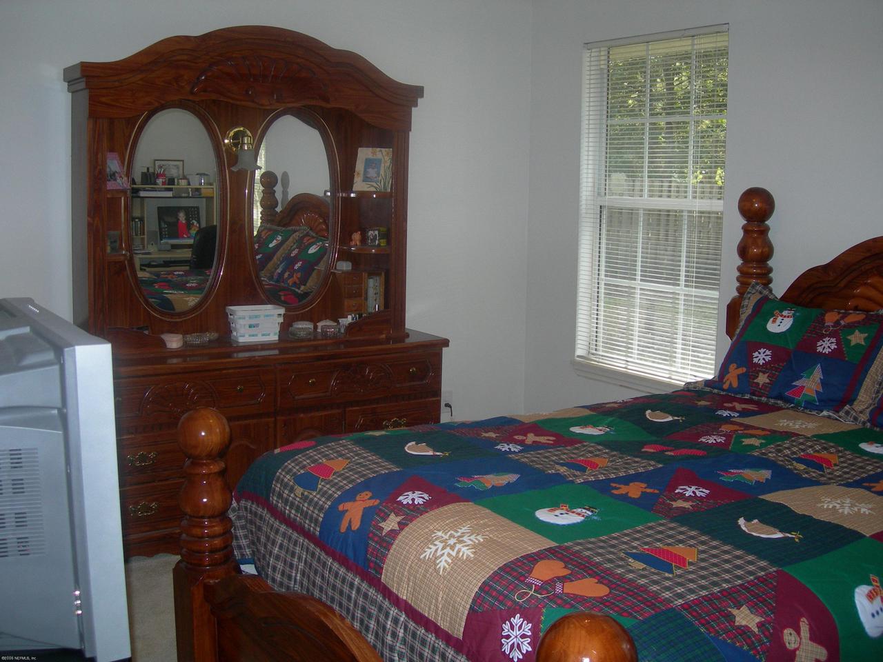 5465 John Road Jacksonville, FL 32207 - Photo 3 of 8 Master Bedroom