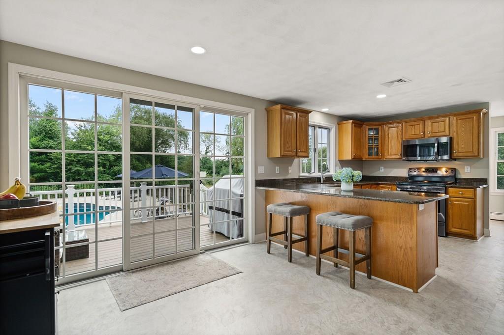 134 Chandler Road Andover, MA 01810 - Photo 25 of 42 Gallery Image 25
