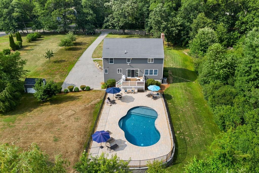 134 Chandler Road Andover, MA 01810 - Photo 6 of 42 Gallery Image 6