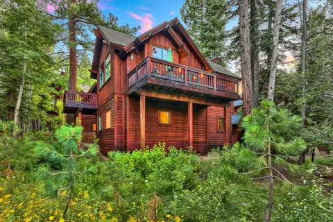 $1,394,000 | 12712 Zurich Place, Truckee, CA 96161