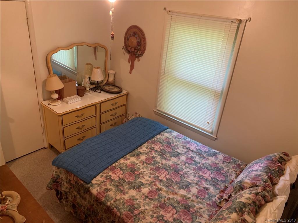 168 Livingston Road Fletcher, NC 28732 - Photo 17 of 21 Gallery Image 17