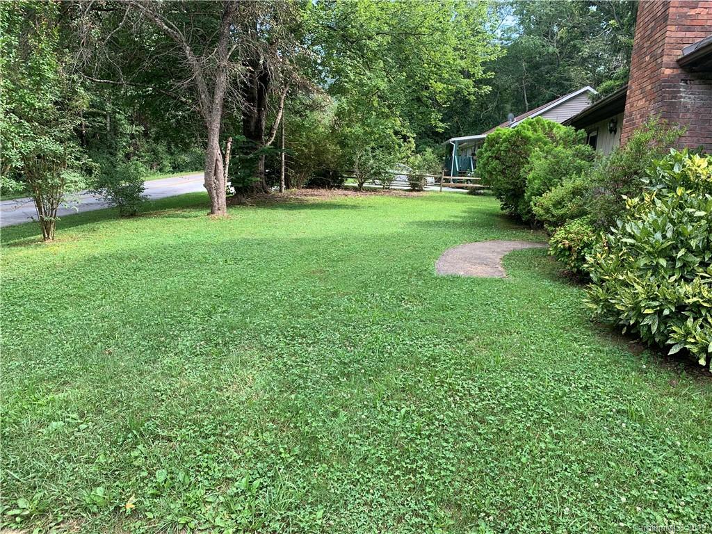 168 Livingston Road Fletcher, NC 28732 - Photo 5 of 21 Gallery Image 5
