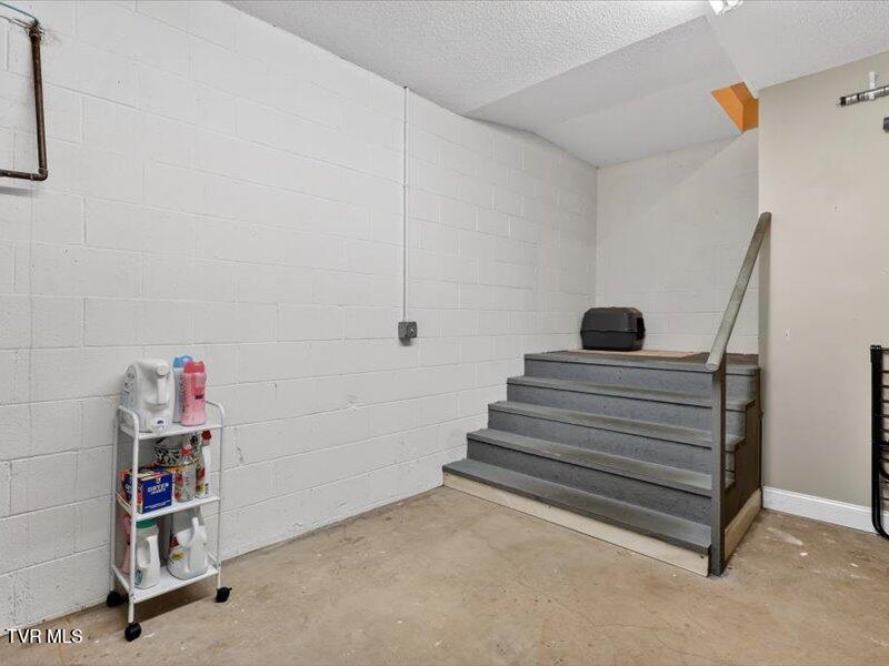 2201 Cherokee Road, Unit 5 Johnson City, TN 37604 - Photo 22 of 28 23-2201-Cherokee-Rd-unit-5-Johnson-City-