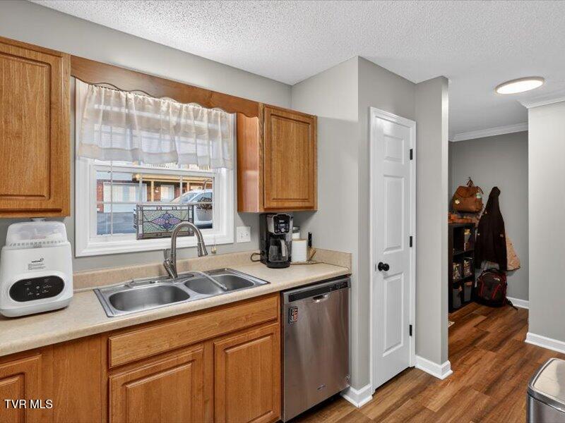 2201 Cherokee Road, Unit 5 Johnson City, TN 37604 - Photo 10 of 28 10-2201-Cherokee-Rd-unit-5-Johnson-City-