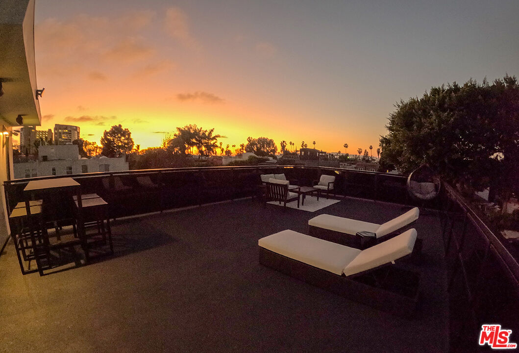 846 Dickson Street Marina del Rey, CA 90292 - Photo 48 of 58
