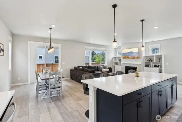 $875,000 | 17503 Southeast 254th Street, Covington, WA 98042