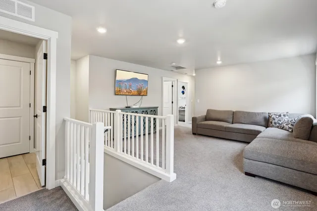 $875,000 | 17503 Southeast 254th Street, Covington, WA 98042