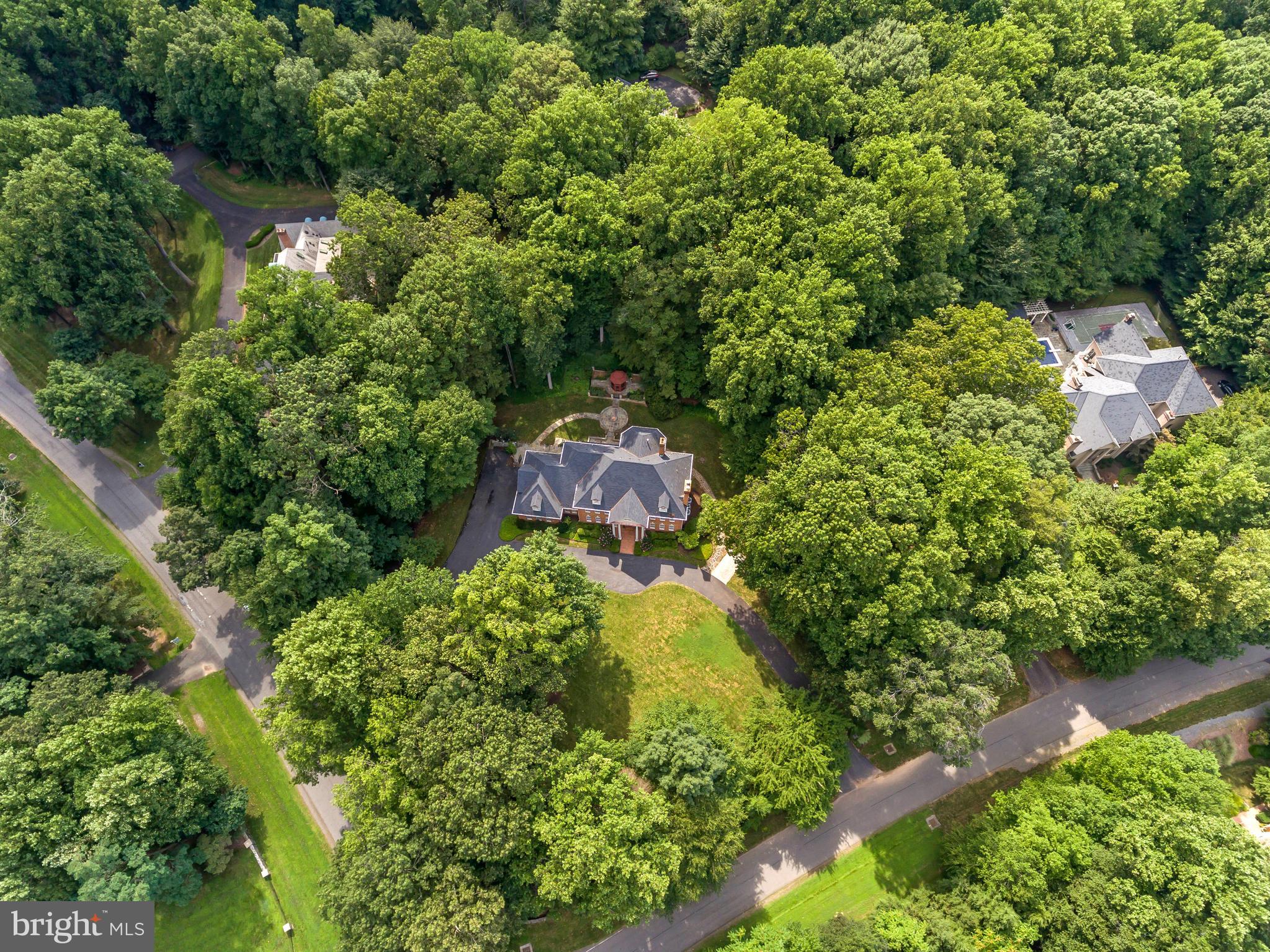 190 Falcon Ridge Road Great Falls, VA 22066 - Photo 2 of 74 Premium Corner Lot of 1.73 Acres