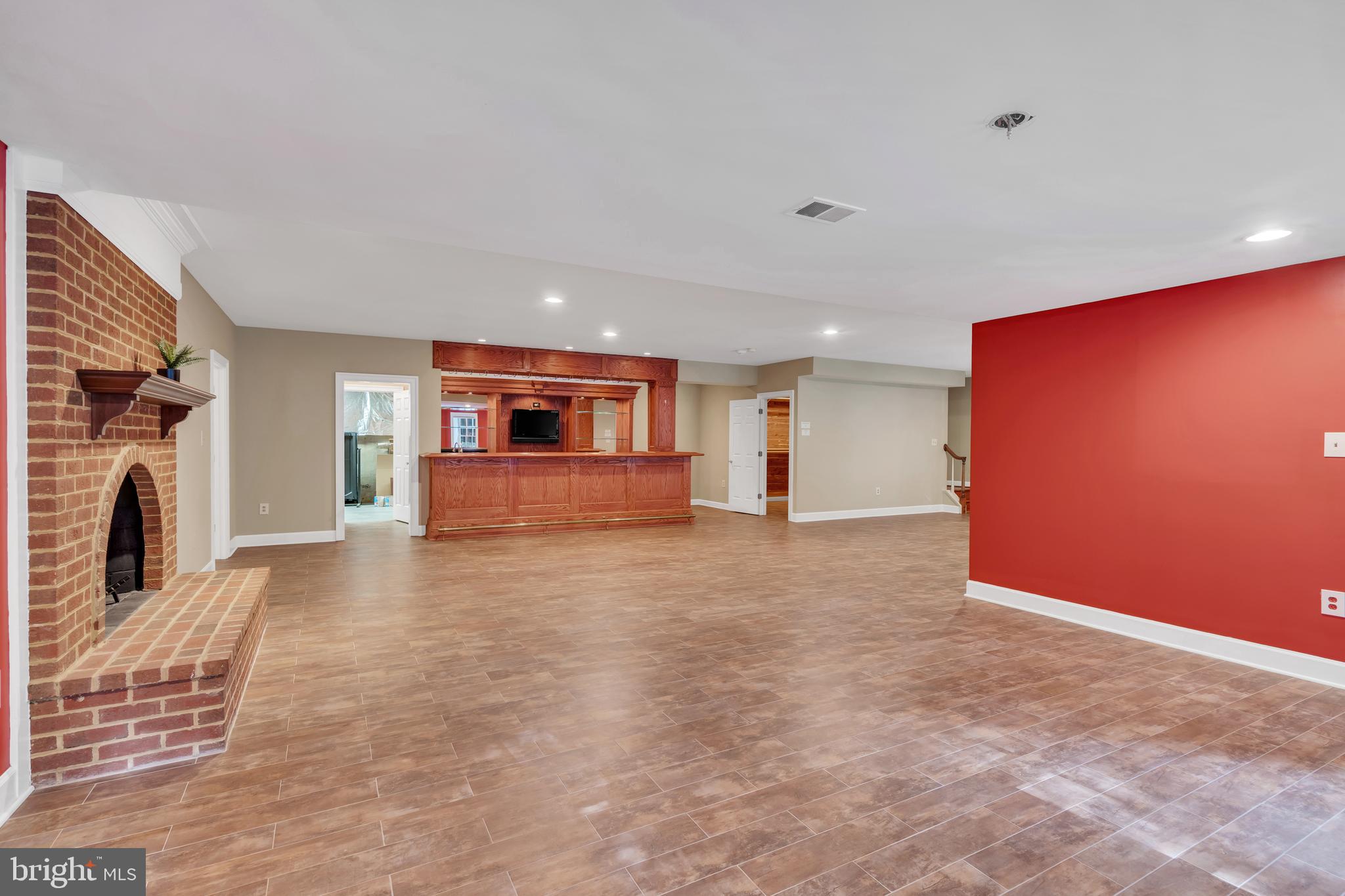 190 Falcon Ridge Road Great Falls, VA 22066 - Photo 54 of 74 LL Entertainment/Rec w/ Fireplace, Bar, Closets