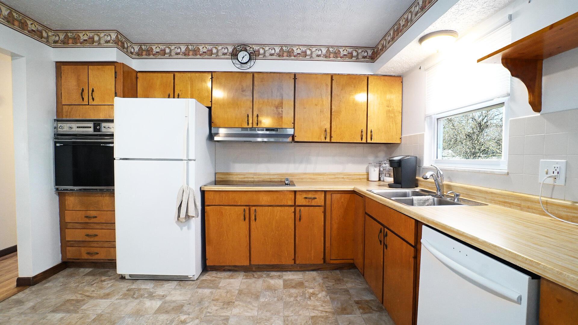 414 Alton Road Galloway, OH 43119 - Photo 23 of 44 kit 1