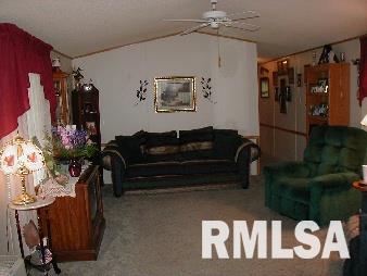1452 Worman's Road Quincy, IL 62301 - Photo 3 of 6 Gallery Image 3