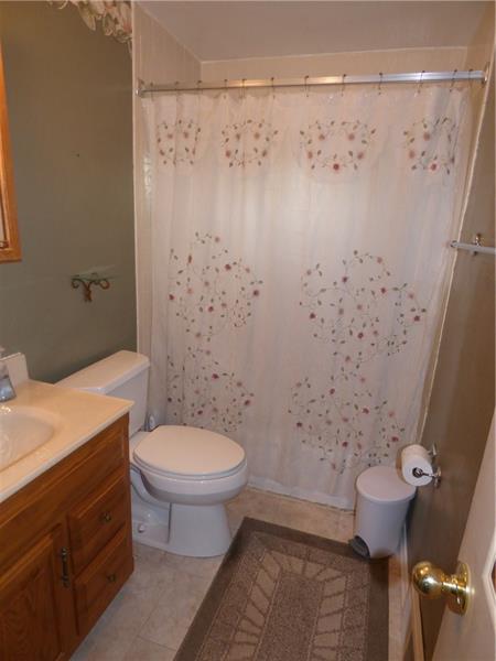 756 Lindsay Road Carnegie, PA 15106 - Photo 15 of 23 Gallery Image 15