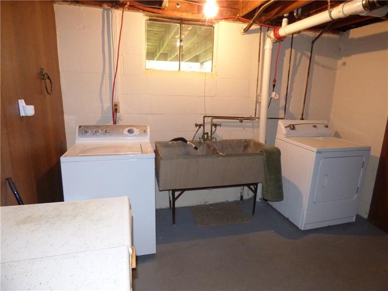 756 Lindsay Road Carnegie, PA 15106 - Photo 20 of 23 Gallery Image 20