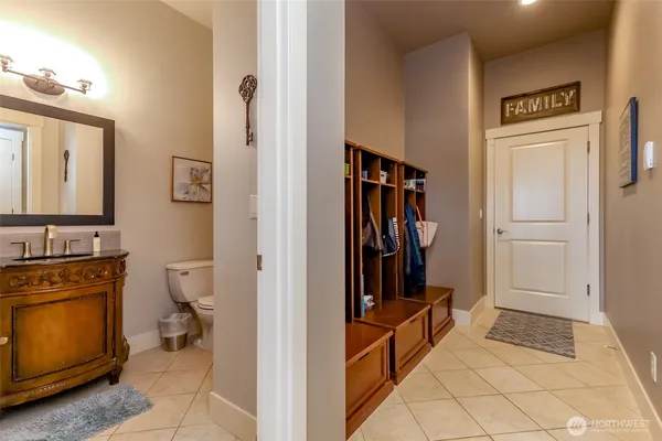 $2,599,995 | 16609 139th Avenue East, Puyallup, WA 98374