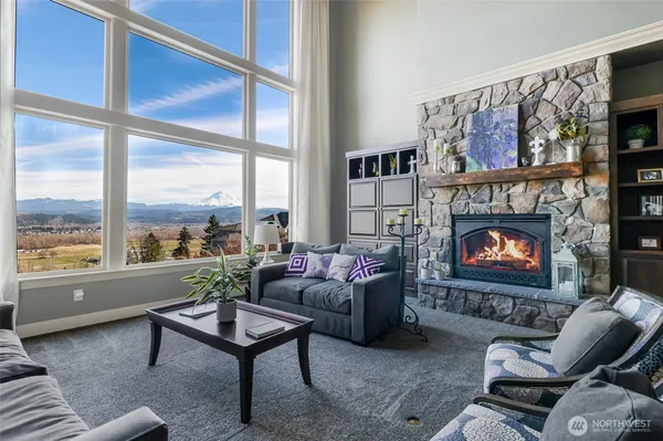 $2,599,995 | 16609 139th Avenue East, Puyallup, WA 98374