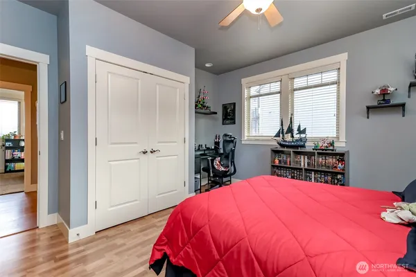 $2,599,995 | 16609 139th Avenue East, Puyallup, WA 98374