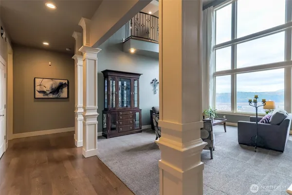 $2,599,995 | 16609 139th Avenue East, Puyallup, WA 98374