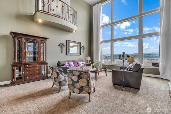 $2,599,995 | 16609 139th Avenue East, Puyallup, WA 98374