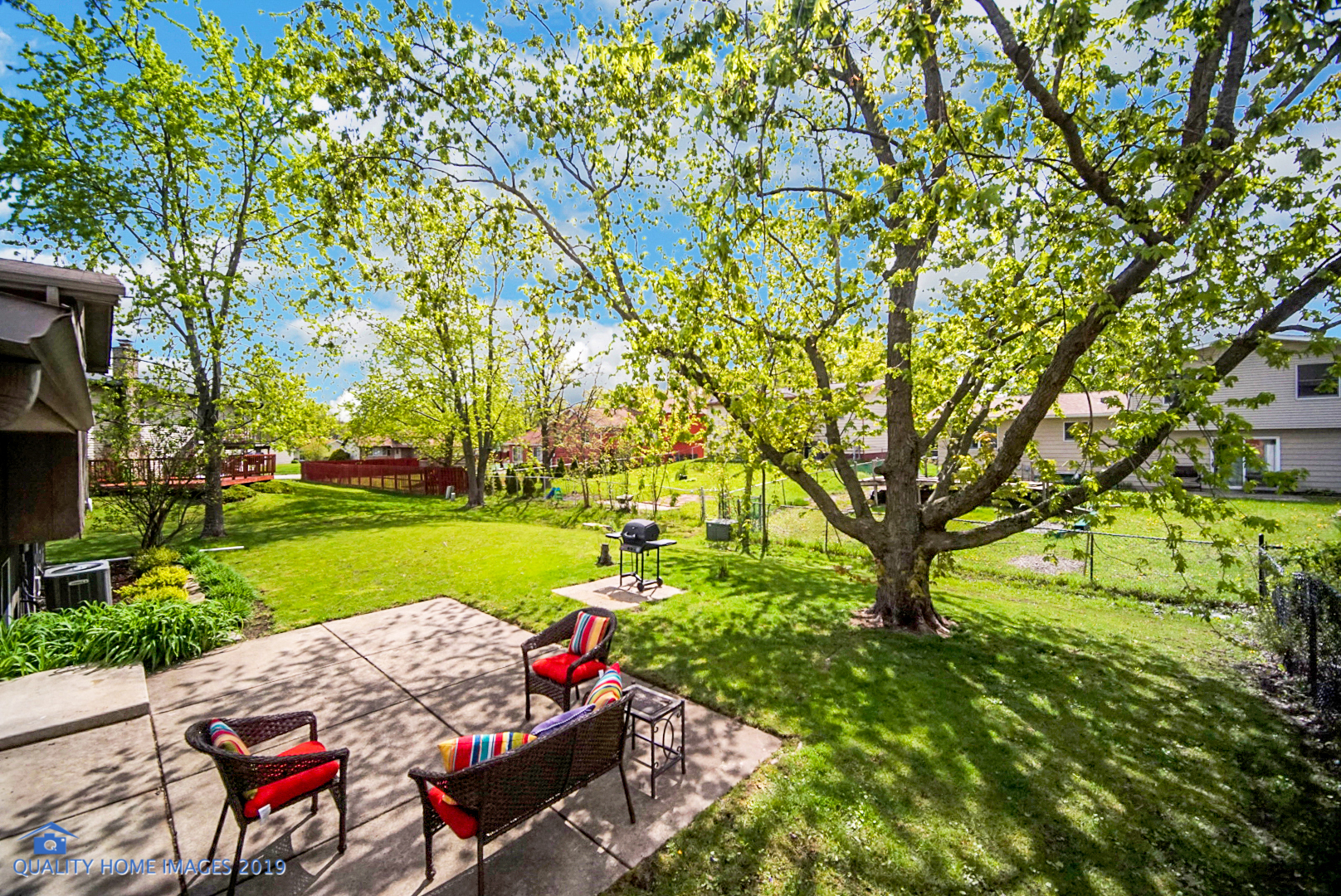 5119 Riverside Drive Richton Park, IL 60471 - Photo 26 of 26 a view of a chairs and table in the garden