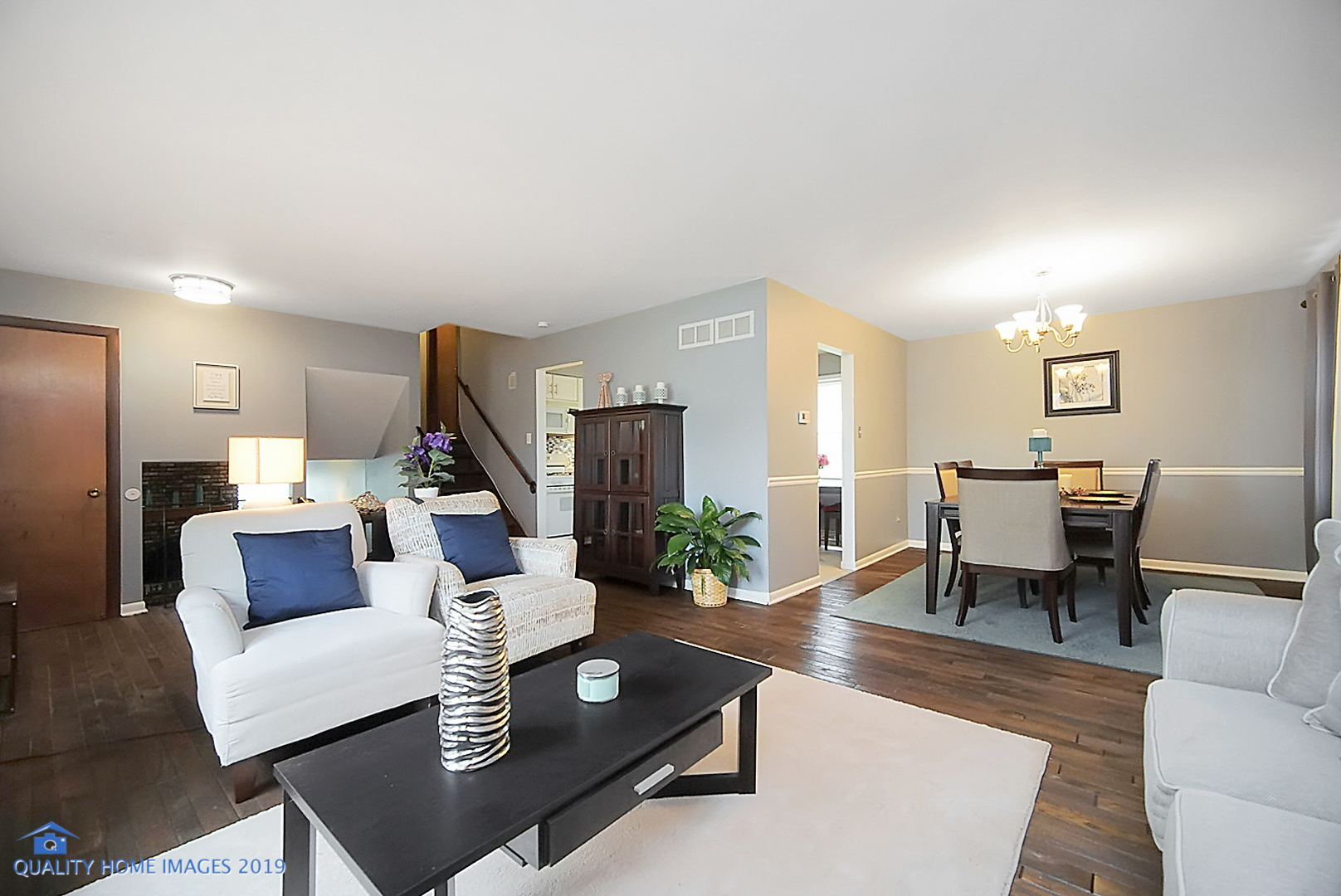 5119 Riverside Drive Richton Park, IL 60471 - Photo 6 of 26 a living room with furniture potted plant and a table