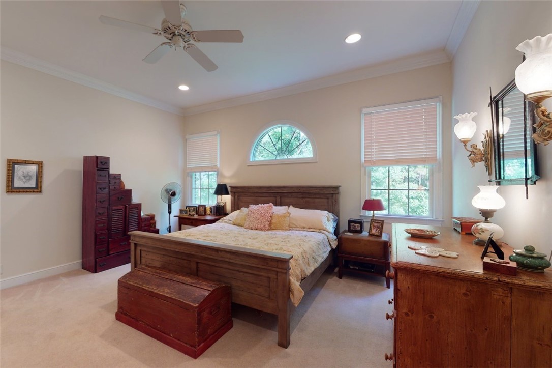 113 Mariners Walk Brunswick, GA 31523 - Photo 19 of 39 Master bedroom