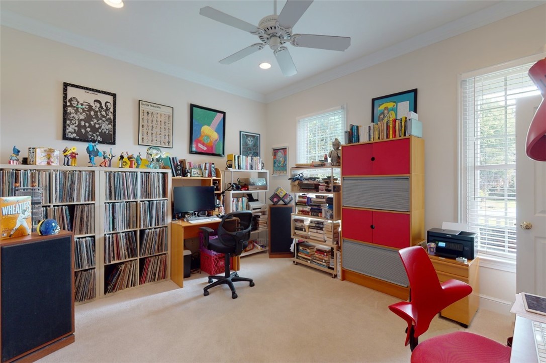 113 Mariners Walk Brunswick, GA 31523 - Photo 24 of 39 Home office or 6th bedroom near master bedroom