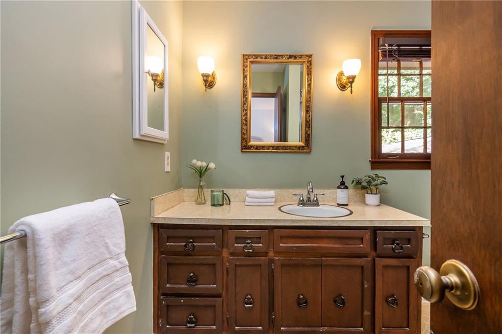 215 North Mill Road Sandy Springs, GA 30328 - Photo 27 of 39 Gallery Image 27