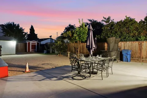 $550,000 | 827 Central Avenue, Hollister, CA 95023