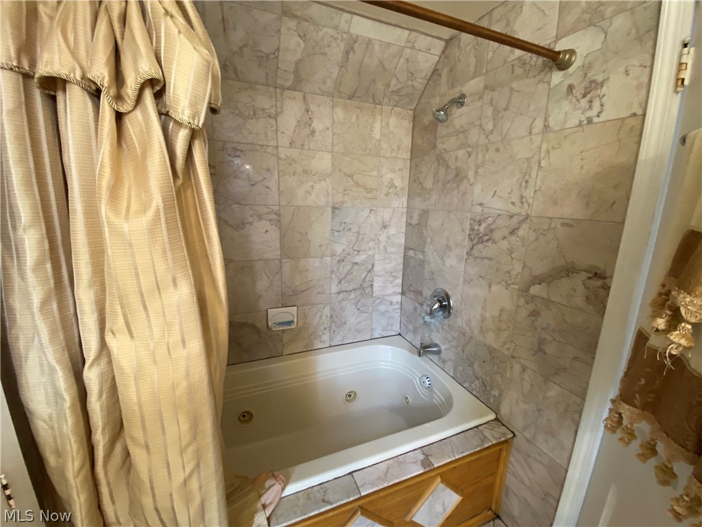 3577 Shannon Road Cleveland Heights, OH 44118 - Photo 19 of 32