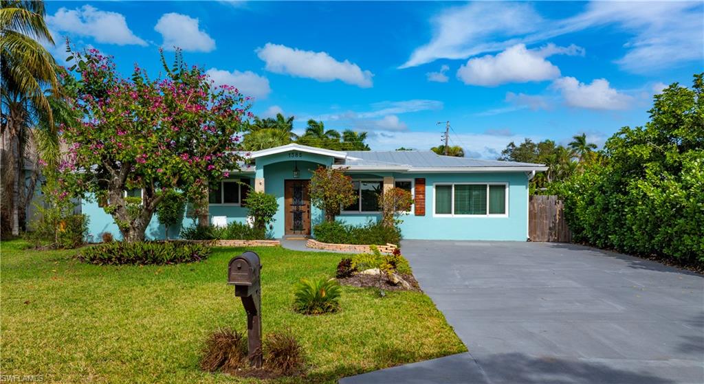 1385 Wisconsin Drive Naples, FL 34103 - Photo 2 of 43