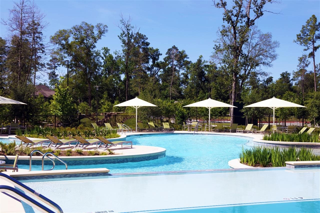 4626 Flintrock Pk Drive Spring, TX 77386 - Photo 7 of 10 a view of a house with yard and sitting area