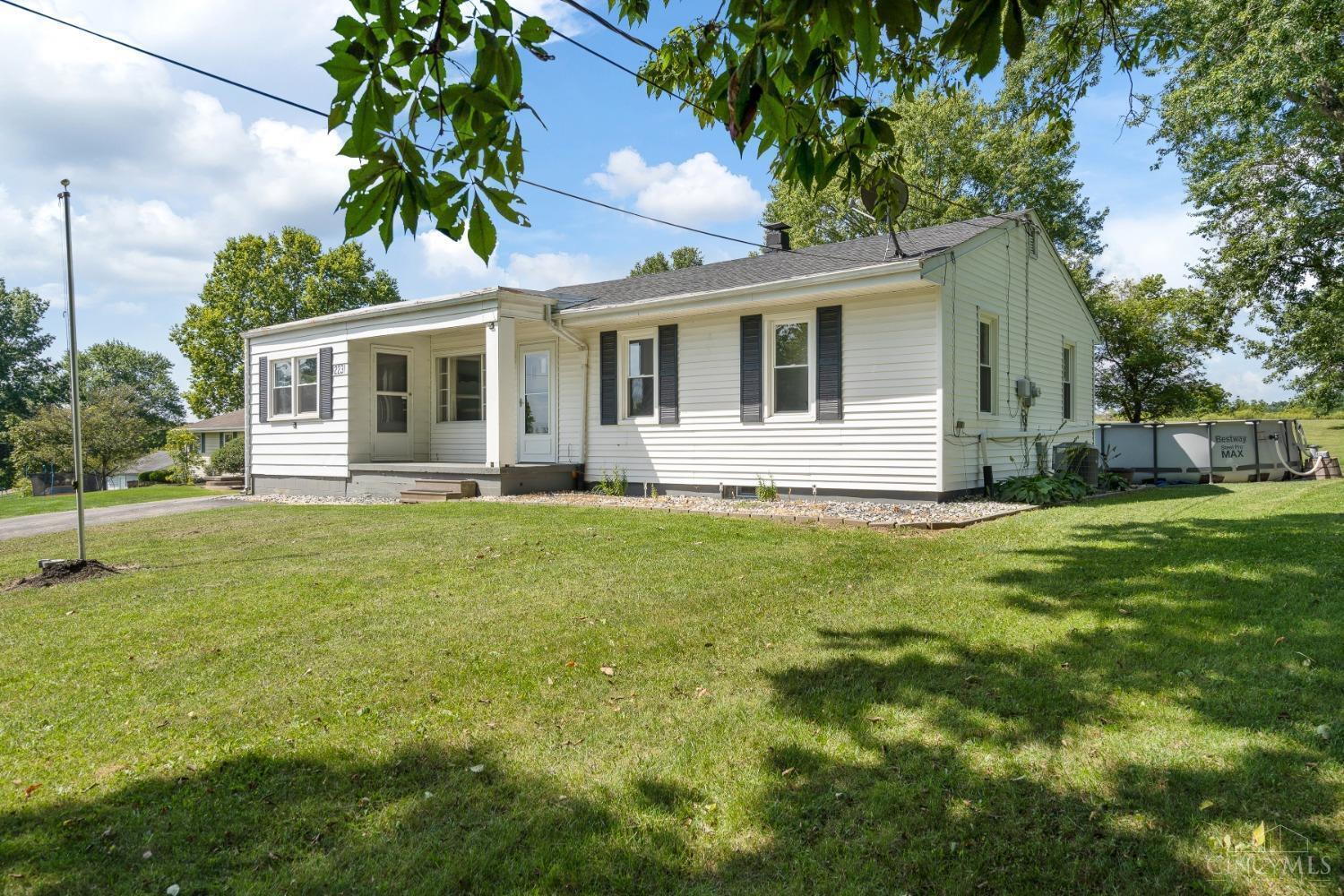 2231 West Elkton Road Hamilton, OH 45013 - Photo 2 of 34 Gallery Image 2