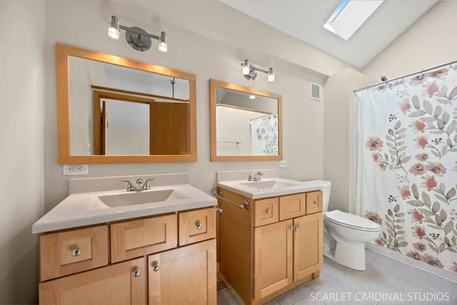 $515,000 | 2474 Wendover Drive, Naperville, IL 60565