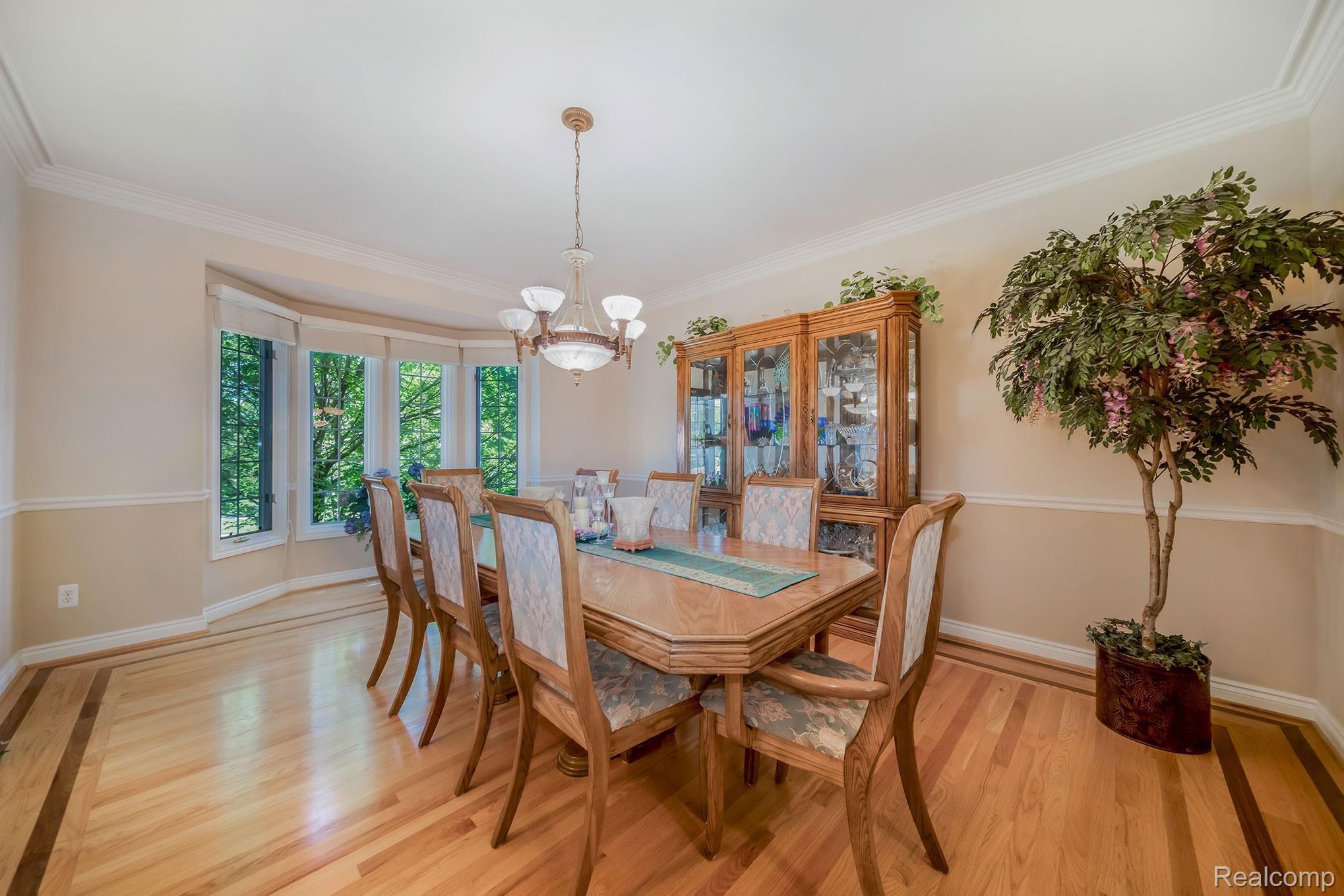 1091 Canyon Creek Drive Rochester, MI 48306 - Photo 8 of 30 DINING ROOM