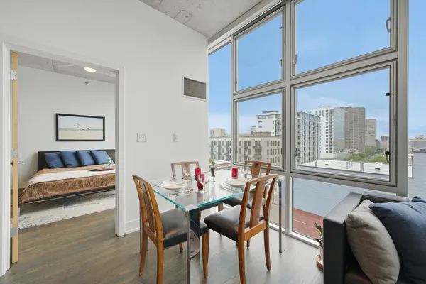 $400,000 | 1720 South Michigan Avenue, Unit 809, Chicago, IL 60616