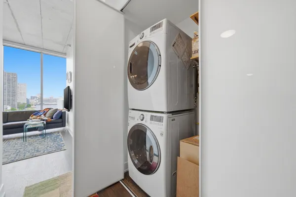 $400,000 | 1720 South Michigan Avenue, Unit 809, Chicago, IL 60616