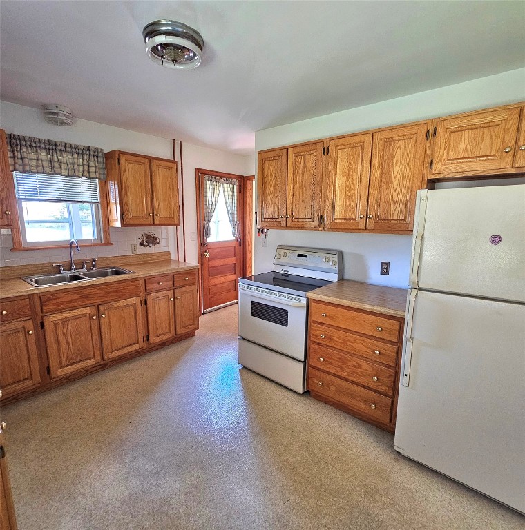 4546 Murphy Road Binghamton, NY 13903 - Photo 3 of 24 Gallery Image 3