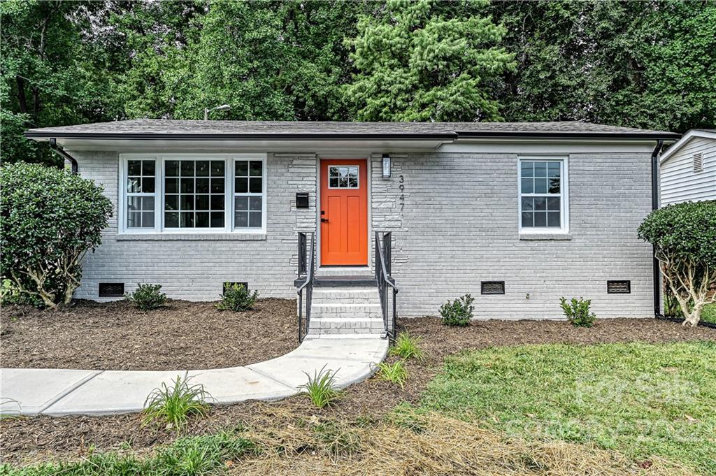 3947 Tillman Road Charlotte, NC 28208 - Photo 1 of 24 Gallery Image 1