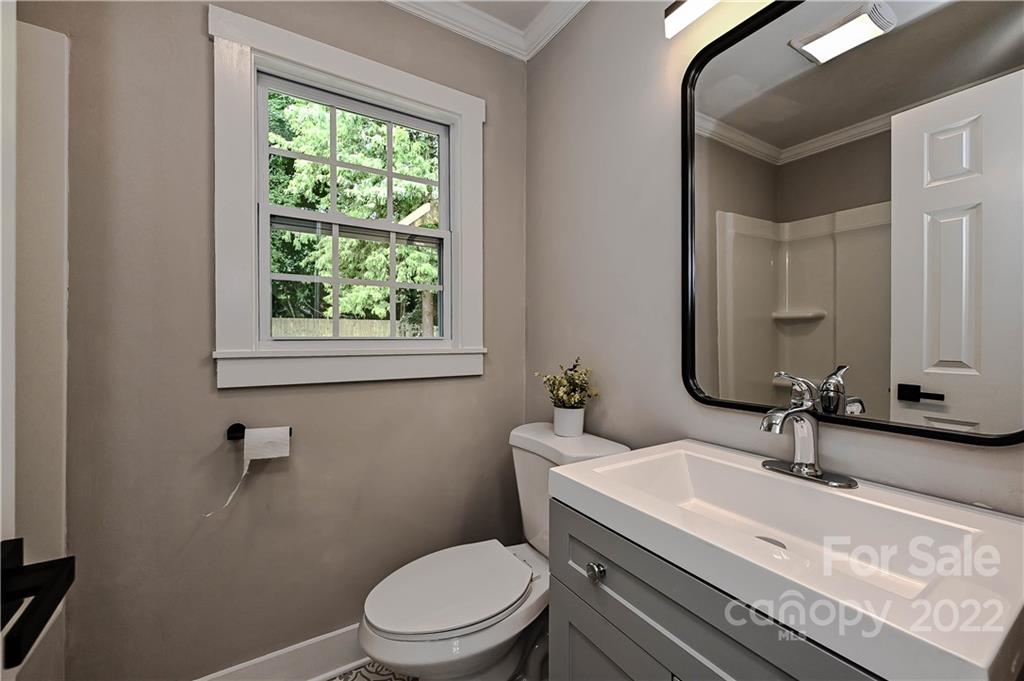 3947 Tillman Road Charlotte, NC 28208 - Photo 14 of 24 Gallery Image 14